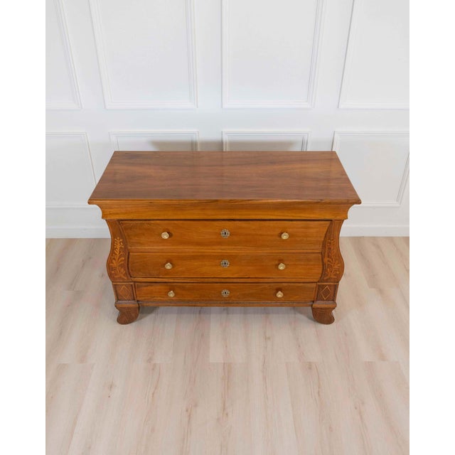 Traditional Walnut Chest Of Drawers, Louis Philippe, First Half Of The 19th Century For Sale - Image 3 of 10