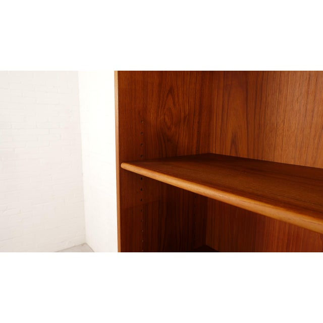 Brown Vintage Bookcases in Teak by Hans Wegner for Ry Møbler, 1962 For Sale - Image 8 of 17