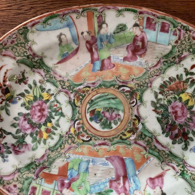 Asian Style 19th Century Famille Rose Medallion Platter For Sale - Image 4 of 5
