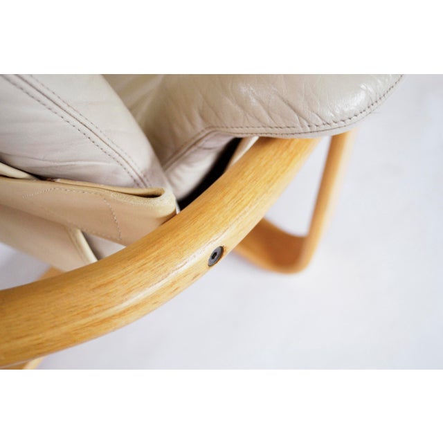 Beige Pair of Vintage Manta Lounge Chairs Attributed to Ingmar Relling in Beige Leather For Sale - Image 8 of 11