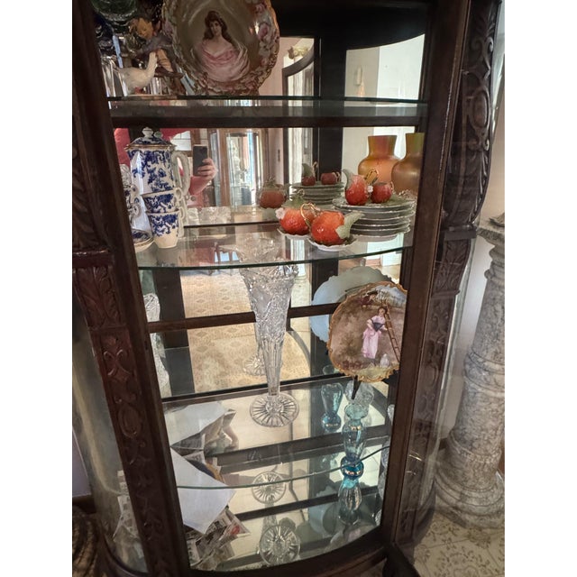 Early 19th Century Antique Early 19th C Mahogany Lion Carved Bow Front China Cabinet, Paw Feet For Sale - Image 5 of 5