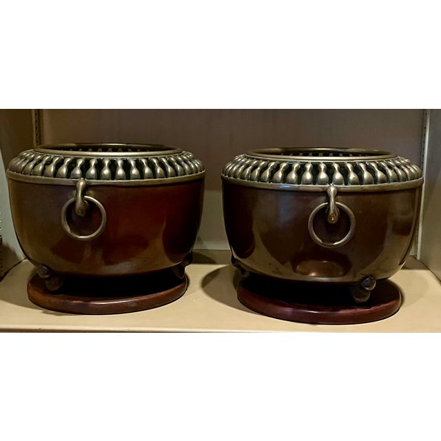 Antique Japanese Art Deco Taisho Bronze Cachepot Planters or Orchid Pots, Circa 1920 - A Pair For Sale In New York - Image 6 of 18