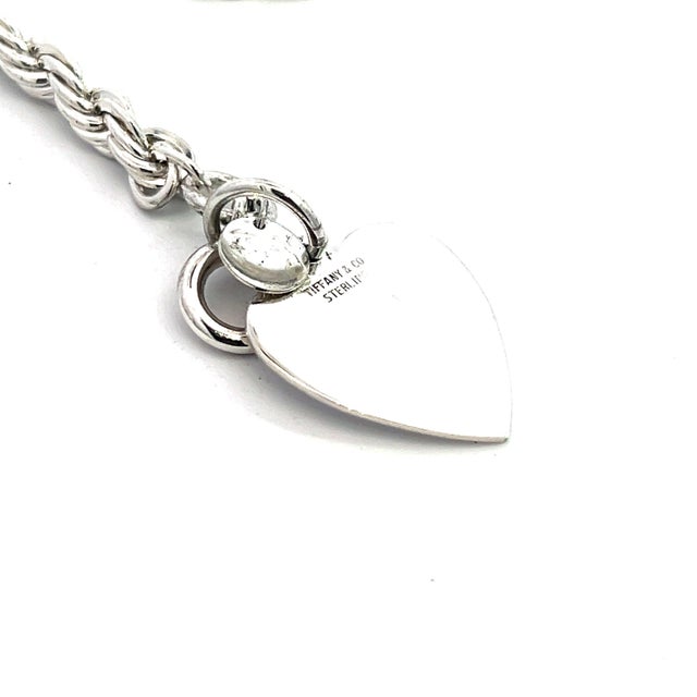 Silver 1990s Tiffany & Co Estate Twisted Rope Bracelet With Heart 8" Sterling Silver For Sale - Image 8 of 9