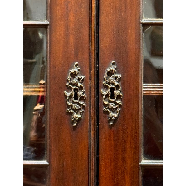 Early 19th Century English Mahogany Breakfront Bookcase For Sale - Image 10 of 15