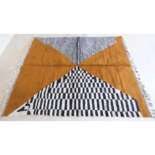 2020's Moroccan Modern Wool Rug - 8.8 X 6.9 Ft For Sale - Image 11 of 11