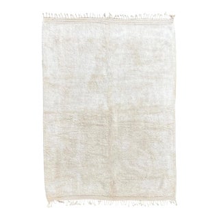 Contemporary Moroccan White Wool Rug For Sale