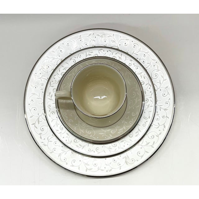Lenox “Pearl Innocence” 5-Piece Place Setting, Ambassador Collection - New Never Used Stickers On $245 Bring instant...