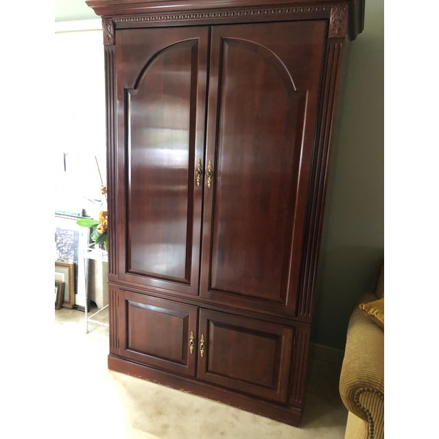 1990s Ethan Allen Georgian Court Cherry Tv Entertainment Cabinet For Sale - Image 10 of 11