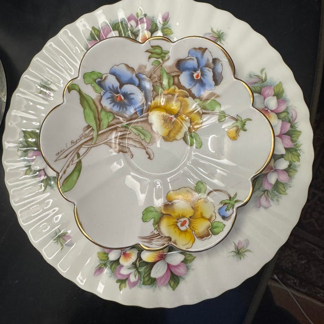 Vintage Salisbury "Pansy" Fine Bone China Teacup & Saucer Set For Sale - Image 4 of 8