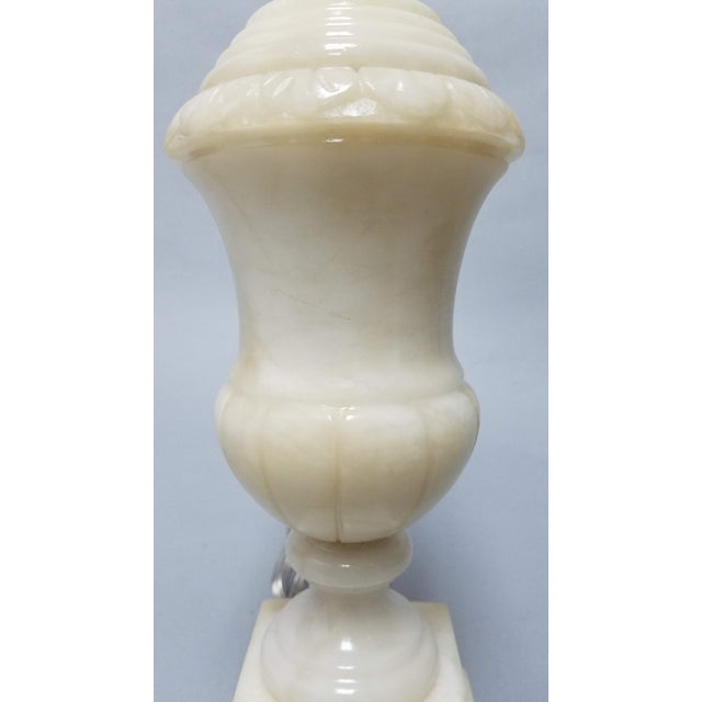 Traditional Vintage 1930s Alabaster Urn Lamp For Sale - Image 3 of 7