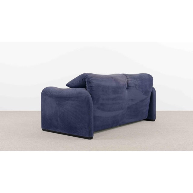 Maralunga 2-Seater Sofa by Vico Magistretti for Cassina, 2000s For Sale - Image 15 of 18