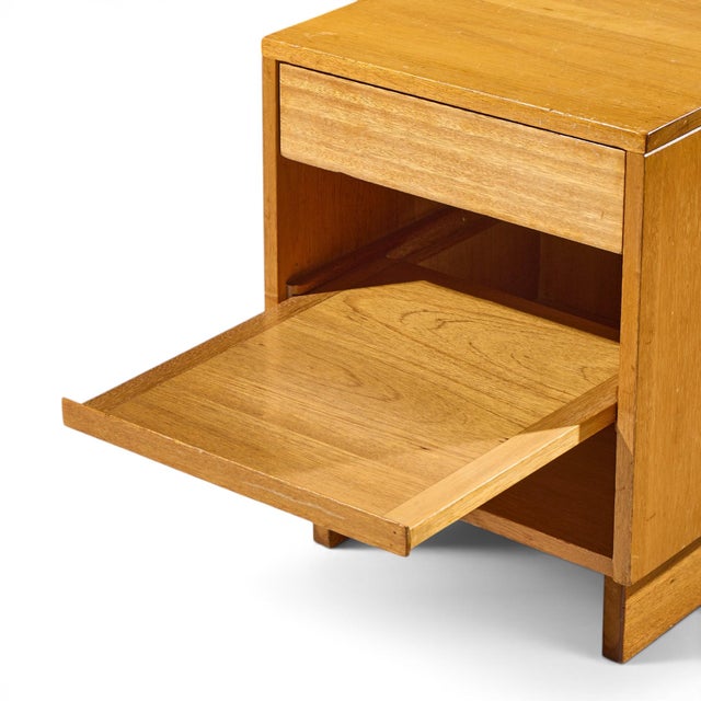 Wood Van Keppel-Green for Brown Saltman Mid Century Bleached Mahogany Nightstand For Sale - Image 7 of 10
