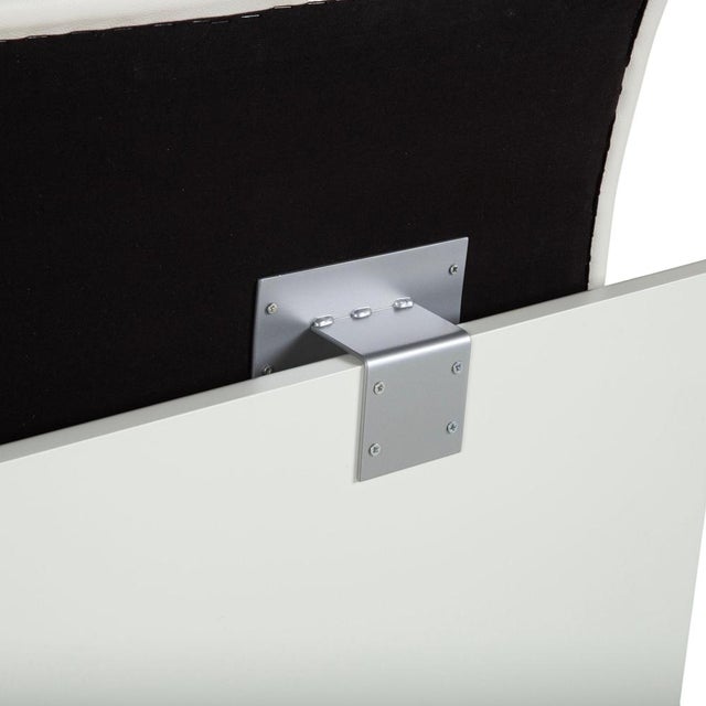 Wood Minimalist Wooden Bed in White by Hülsta For Sale - Image 7 of 15