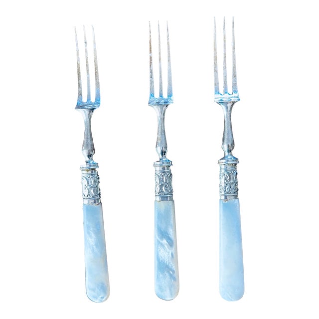 Antique Mother of Pearl Handle Cocktail Forks/Hors D’ Oeuvre Forks Set of 3 For Sale