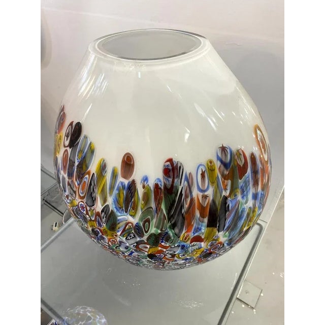 Milky-White Vase in Murano Glass from Simoeng For Sale - Image 13 of 13