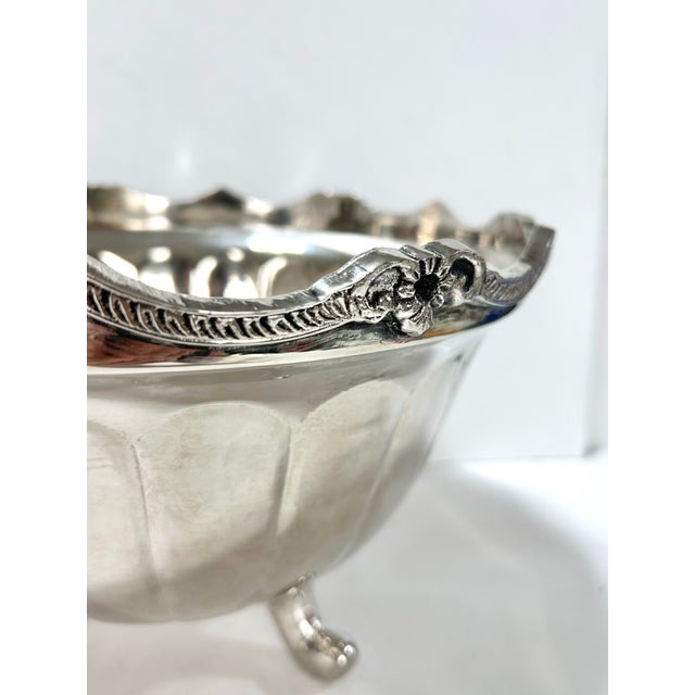 1950s Vintage Silverplate Footed Centerpiece Bowl – Scalloped Floral Rim Serving Bowl For Sale - Image 5 of 11