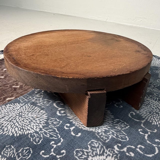 Mid-Century Modern Japanese Wabi-Sabi Wooden Oke Lid Display, 1940s For Sale - Image 3 of 11