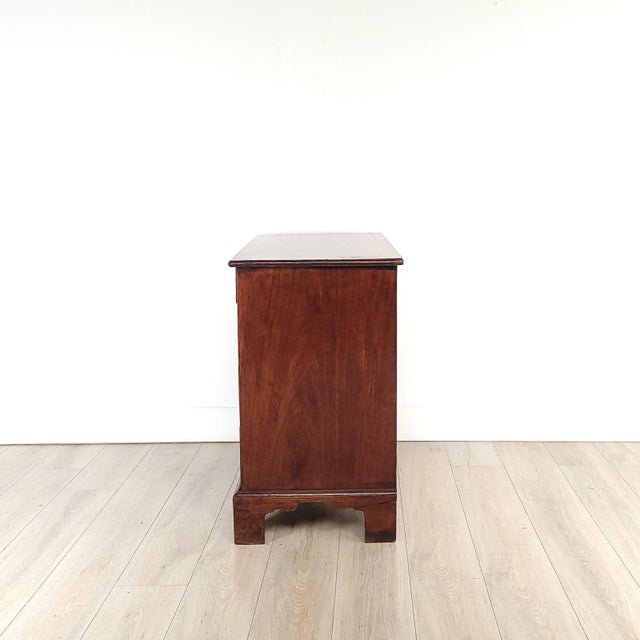 19th Century English Chest of Drawers For Sale - Image 4 of 11