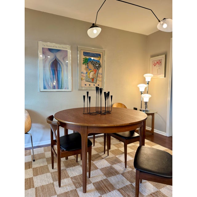 Beautiful Yet Simple Mid Century Modern Round Dining Table by Nathan Furniture Attributed, Circa 1960s. For Sale - Image 10 of 12