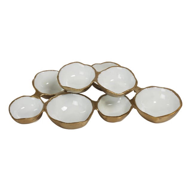 Kenneth Ludwig Chicago Small Cluster of 8 serving Bowls- Gold w/ White For Sale