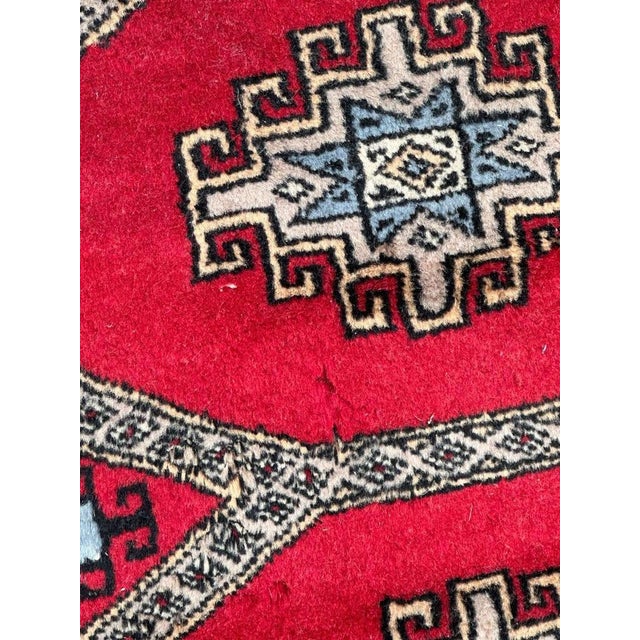 1980s Small Vintage Pakistani Rug from Bobyrugs, 1980s For Sale - Image 5 of 13