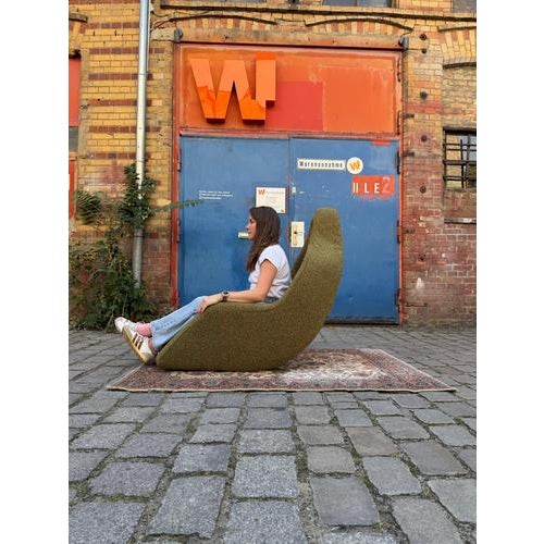 Reclining Chair in Moss Green Bouclé, Italy For Sale - Image 9 of 11