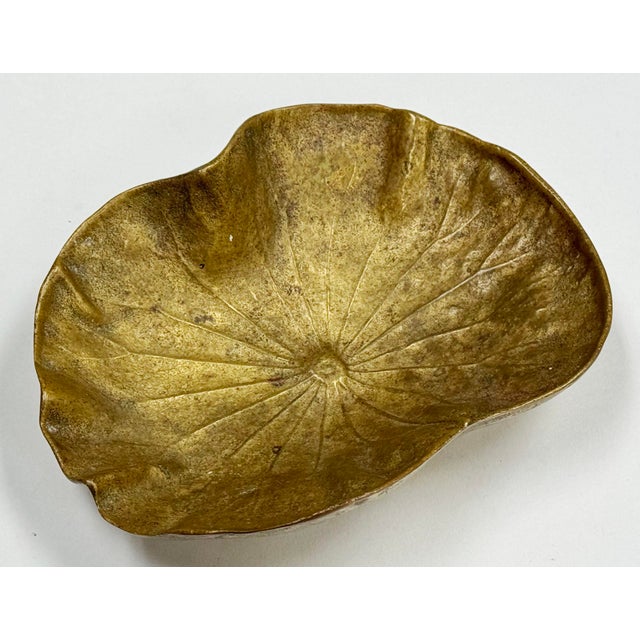Stunning vintage Virginia Metalcrafters solid-brass lotus leaf dish. Marked on backside: '1948' with Virginia...