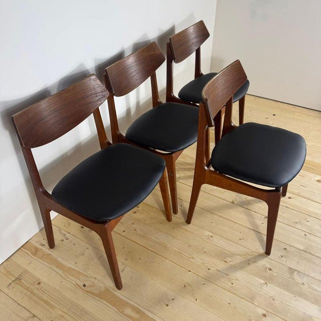 Wood Vintage Teak Chairs from Funder-Schmidt & Madsen, 1960s, Set of 4 For Sale - Image 7 of 8