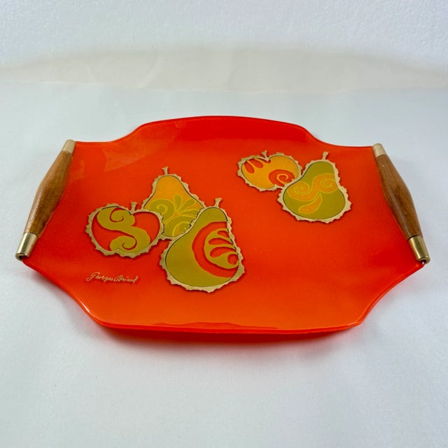 Briard Mandarin Orange Pageant Fruit Glass & Wood Tray, 1964 For Sale In Philadelphia - Image 6 of 11