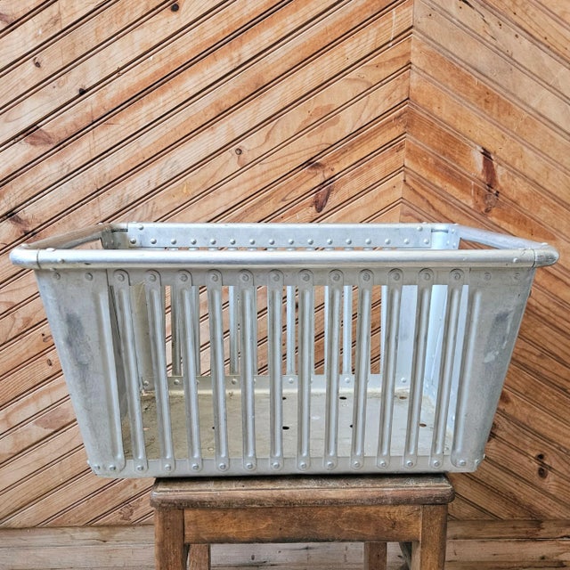 Industrial Vintage Aluminum Basket from Zarges, 1950s-1960s For Sale - Image 3 of 9