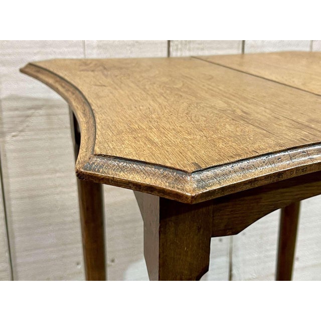 Early 20th Century English Oak Pedestal Table For Sale - Image 4 of 8