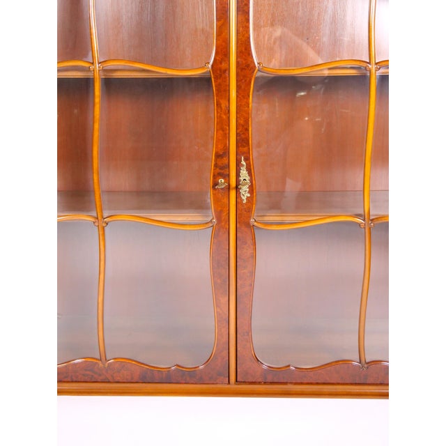 Exceptional & Large Two Part Dutch Baroque Walnut Vitrine / China Cabinet For Sale In New York - Image 6 of 14