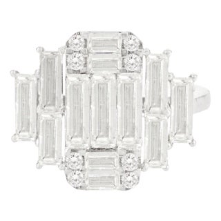 Fine Diamond Cluster Engagement Cocktail Ring in Solid 18k Gold- Size 7 For Sale