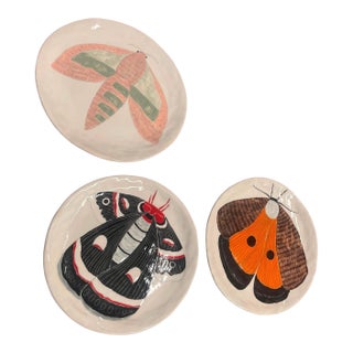 Set of 3 Vintage Spanish Studio Pottery Moth Ceramic Decorative Plates For Sale