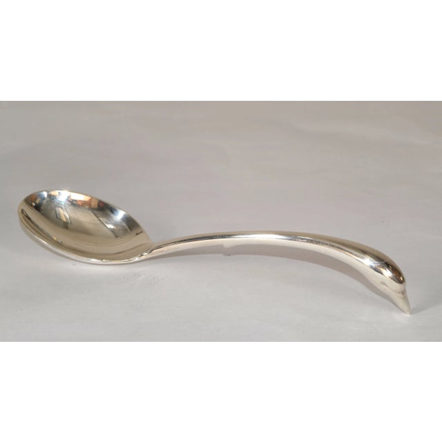 Art Deco 1935s Christofle France Gallia Silver Plate Sauceboat & Swan Ladle Art Deco For Sale - Image 3 of 12