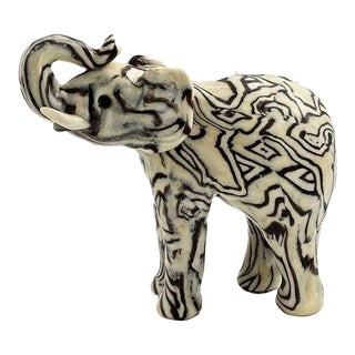Cream Elephant Swazi Candle - Large For Sale