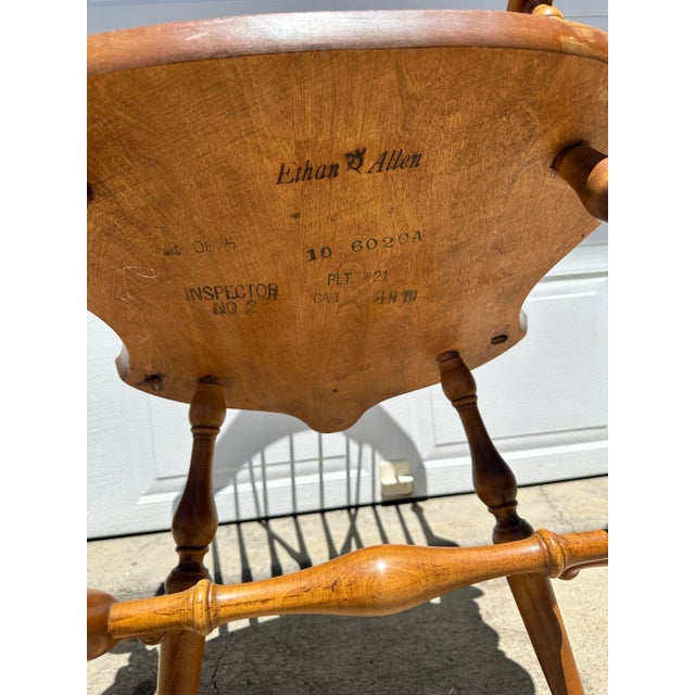 Ethan Allen by Baumritter Solid Maple Dining Set | 8 Chairs | Original Hand-Fitted Leaves & Pads For Sale - Image 10 of 12