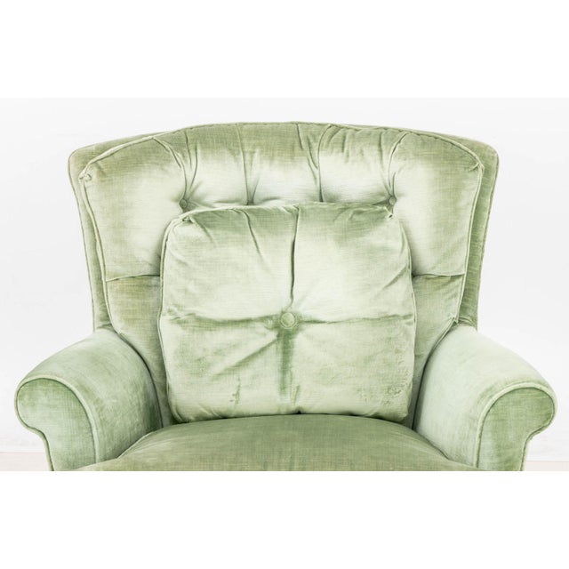Contemporary Green Velvet Button-Tufted Swivel Armchairs, Pair For Sale - Image 3 of 6