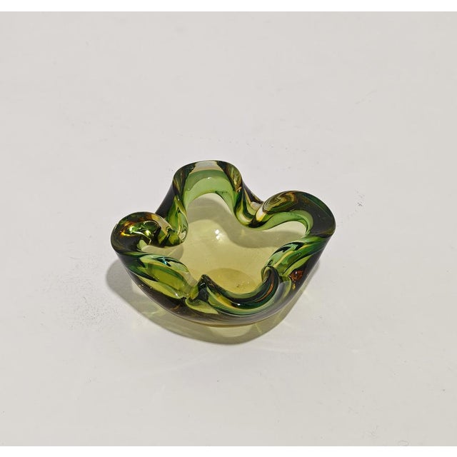 1960s Ashtray in Green and Yellow Submerged Murano Glass by Flavio Poli, 1960s For Sale - Image 5 of 10