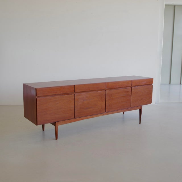Large Teak FA66 Sideboard by Ib Kofold Larsen for Faarup Møbelfabrik, 1966 For Sale - Image 9 of 11