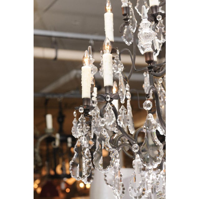 Early 20th Century Early 20th Century XL 18-Light Crystal & Bronze Louis XV Chandelier France For Sale - Image 5 of 14