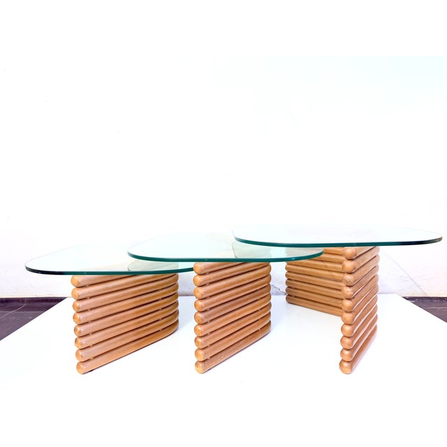 Vintage Hollywood Regency Nesting Tables in Rattan and Glass, 1960s, Set of 3 For Sale - Image 10 of 10