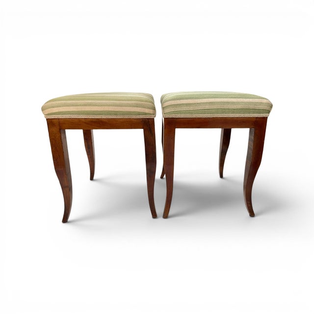 Early 19th Century French Pair of Walnut Directoire Stools For Sale - Image 4 of 5