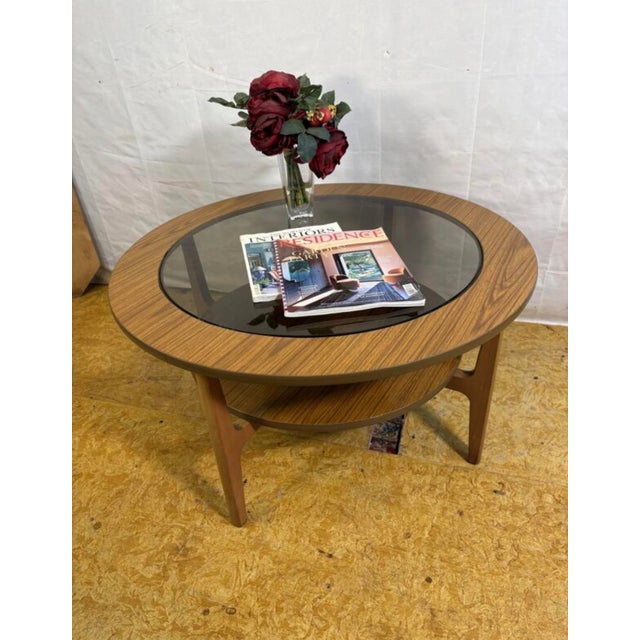 Mid-Century Modern Mid-Century Round Coffee Table, 1960s For Sale - Image 3 of 8