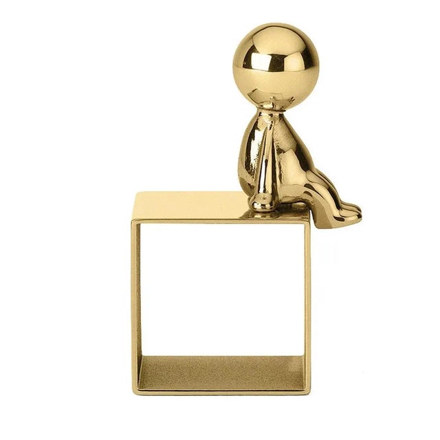 This striking napkin ring is part of the Omini collection, whose name comes from the Italian word for "small men". The...