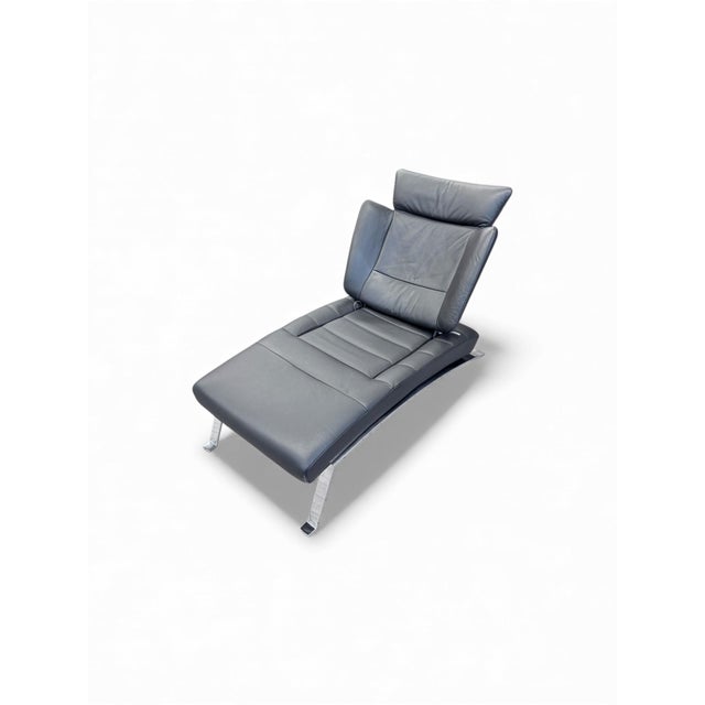 Thomas Althaus - De Sede - Chaise lounge - DS-158 De Sede design chaise lounge in dyed-through black leather, chrome...