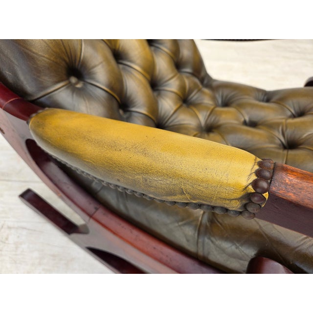 Chesterfield Rocking Chair in Green Leather and Teak, 1950s For Sale - Image 16 of 17