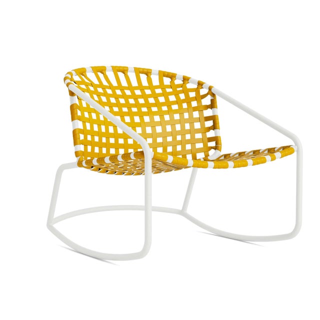 Brown Jordan Kantan Aluminum Motion Lounge Chair in Chalk with Yellow Vinyl Strapping For Sale