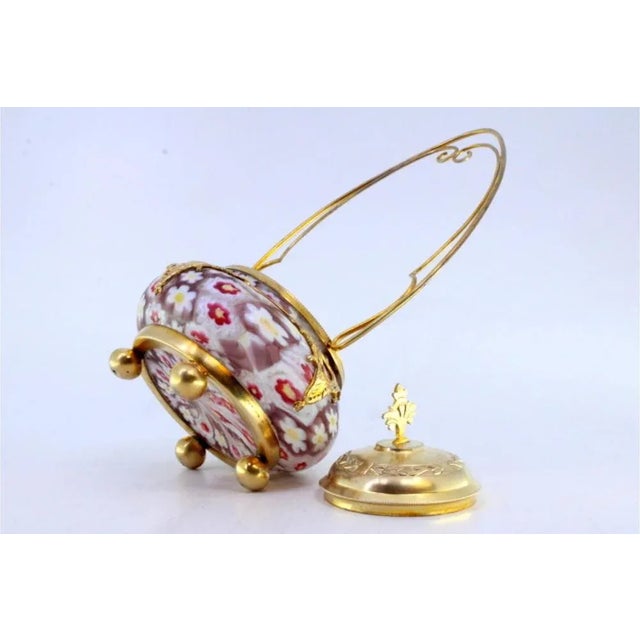 Silver Gold-Plated Silver and Murano Glass Bonbonniere with Floral Motifs Embossing and Spherical Feet For Sale - Image 8 of 10