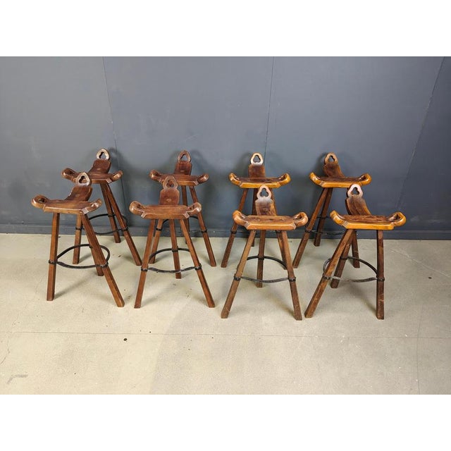 Rustic vintage spanish tripod bar stools Good original condition. 1960s - Spain Dimensions: Height: 90cmm Width: 58cm...